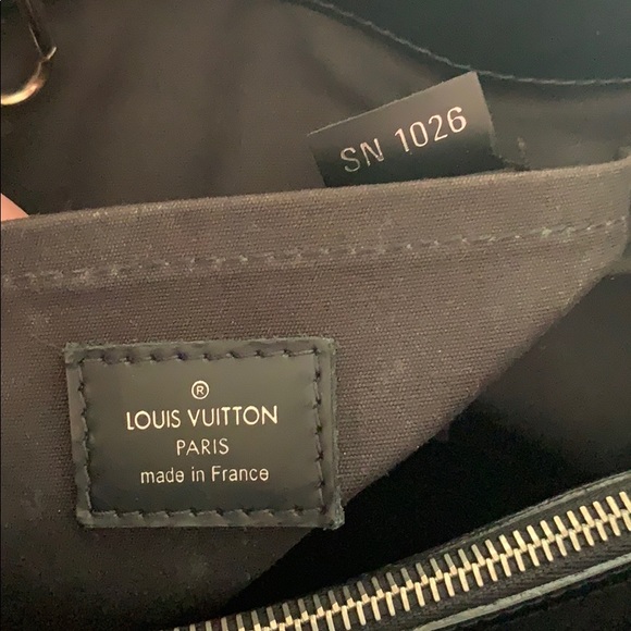 Louis Vuitton Epi Passy GM - Picture 3 of 8